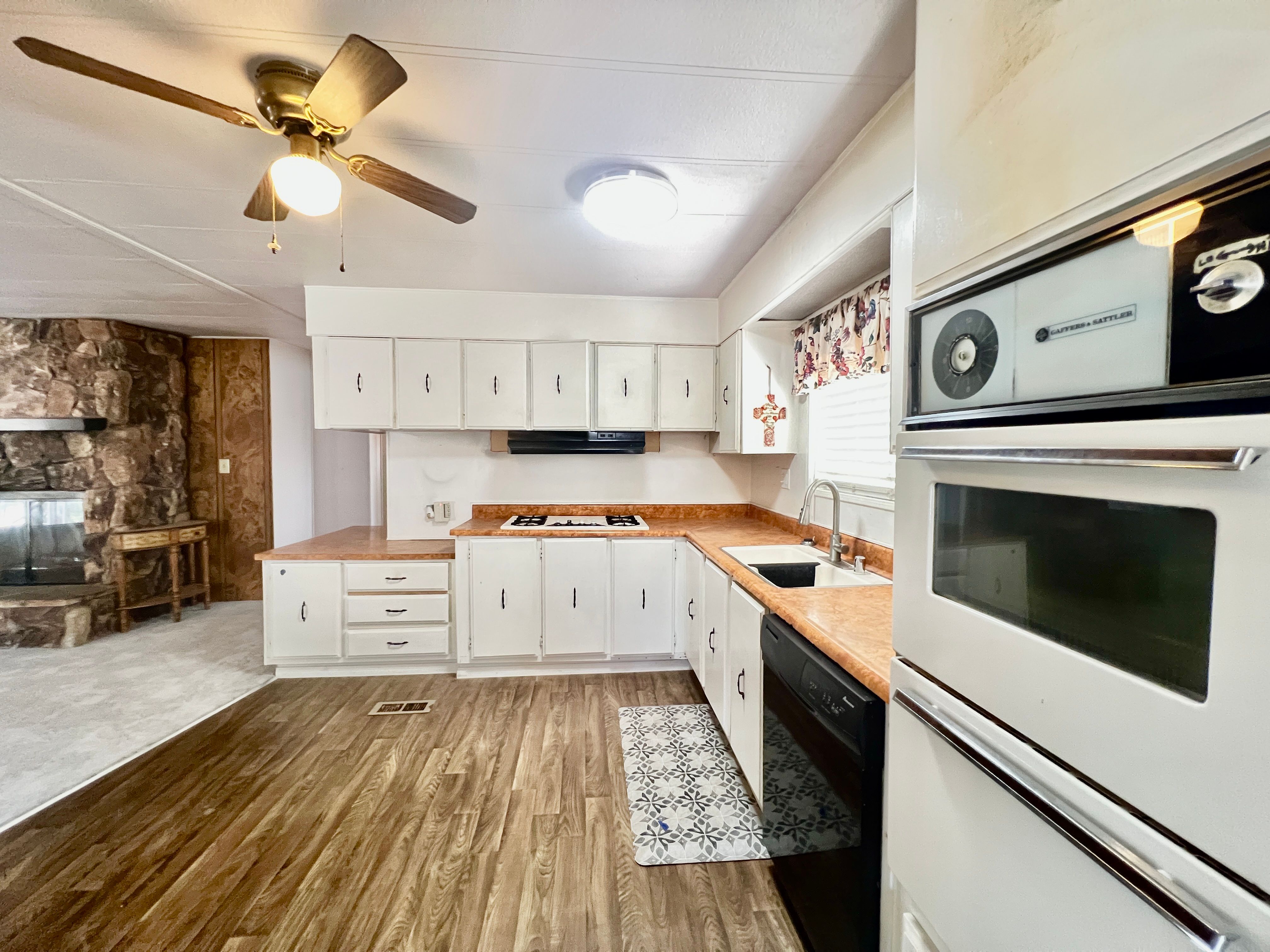 15181 Van Buren Blvd #10, Riverside, CA 92504 - 物件實景