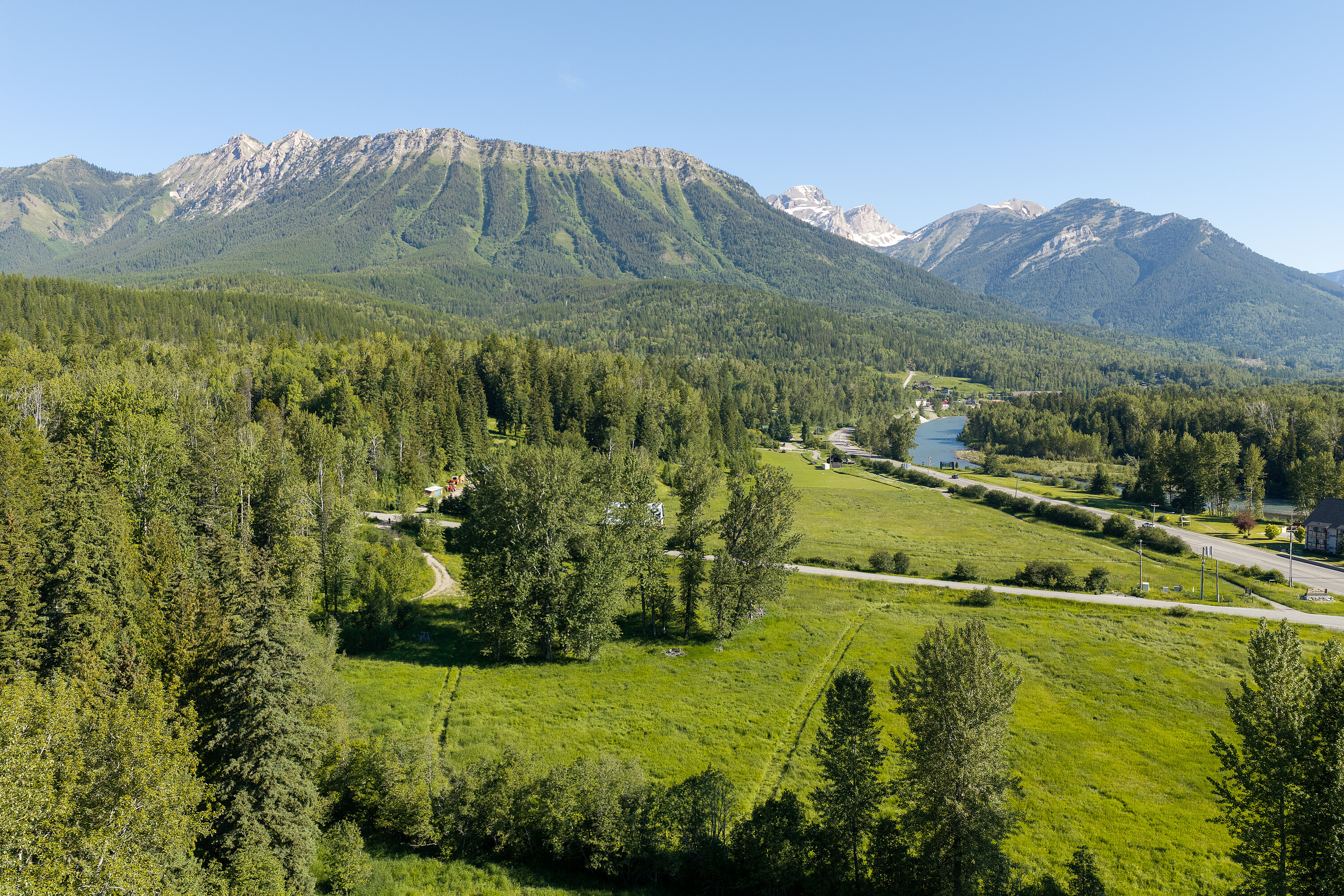 Fernie Acreage - 物件實景