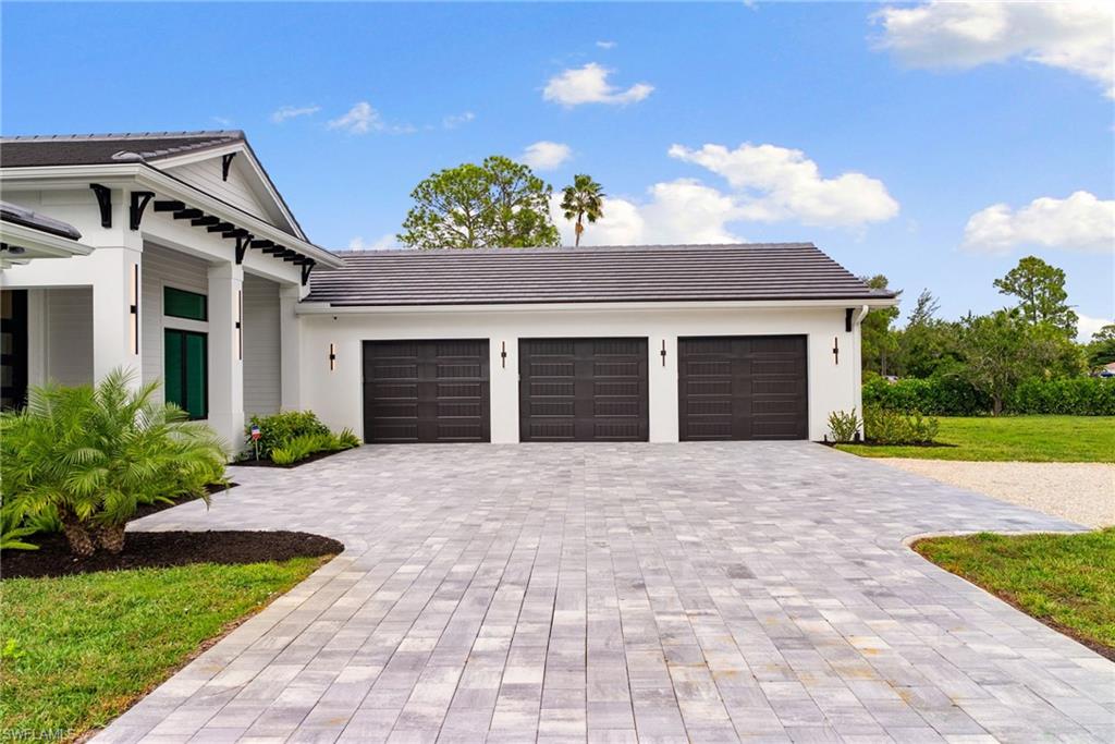 Naples, Florida, 34105, United States, 4 Bedrooms Bedrooms, ,5 BathroomsBathrooms,Residential,For Sale,1991548