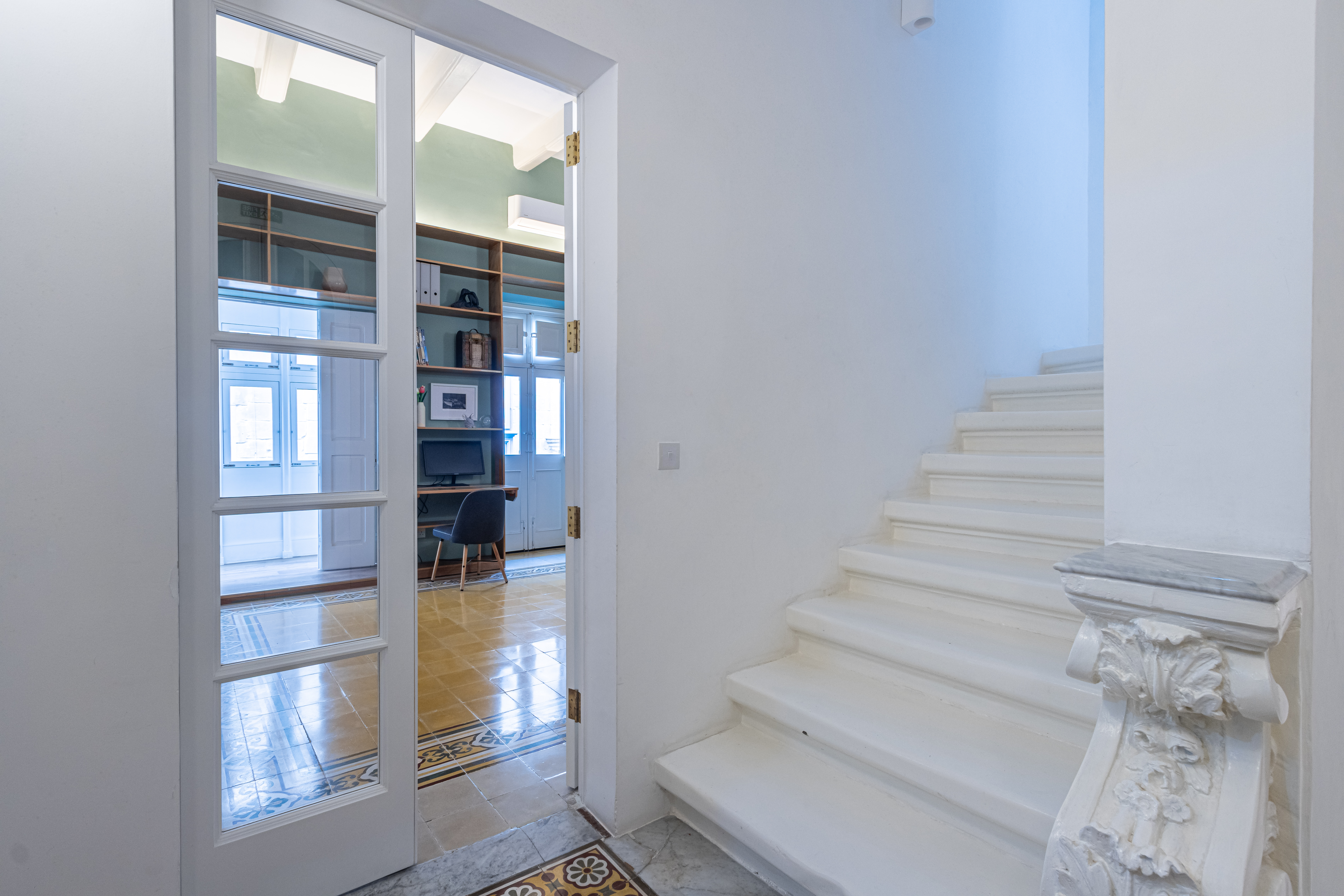  Modern Townhouse with Rooftop Pool - 物件實景