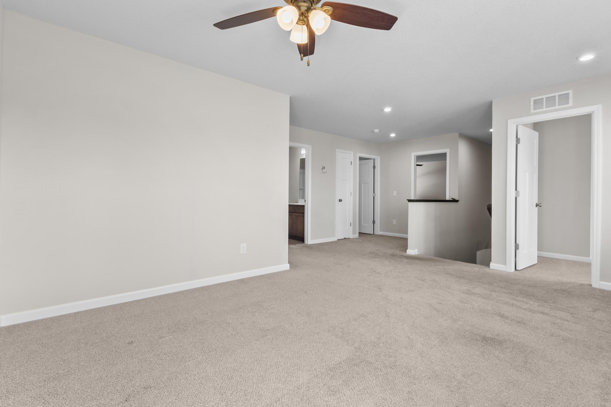 Farmington, Minnesota, 55024, United States, 4 Bedrooms Bedrooms, ,2 BathroomsBathrooms,Residential,For Sale,1991916