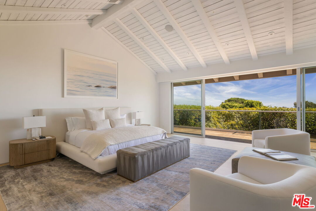 Los Angeles, California, 90049, United States, 5 Bedrooms Bedrooms, ,6 BathroomsBathrooms,Residential,For Sale,1950384