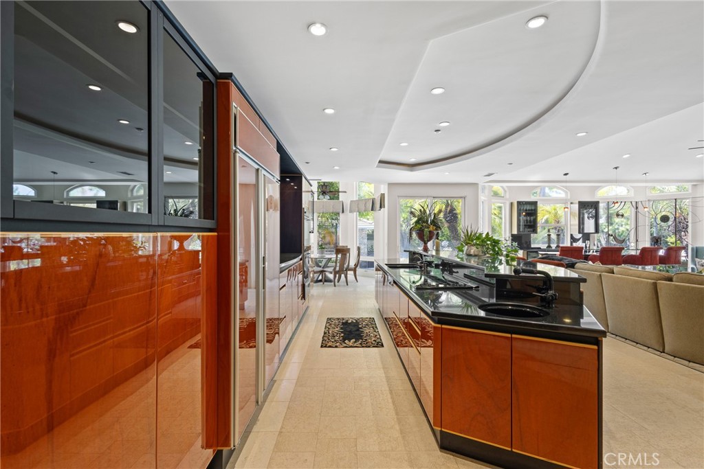Claremont, California, 91711, United States, 4 Bedrooms Bedrooms, ,6 BathroomsBathrooms,Residential,For Sale,1893668