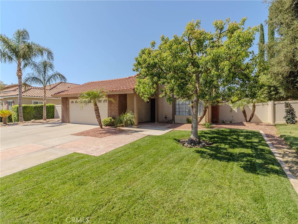 Redlands, California, 92374, United States, 4 Bedrooms Bedrooms, ,2 BathroomsBathrooms,Residential,For Sale,1921818