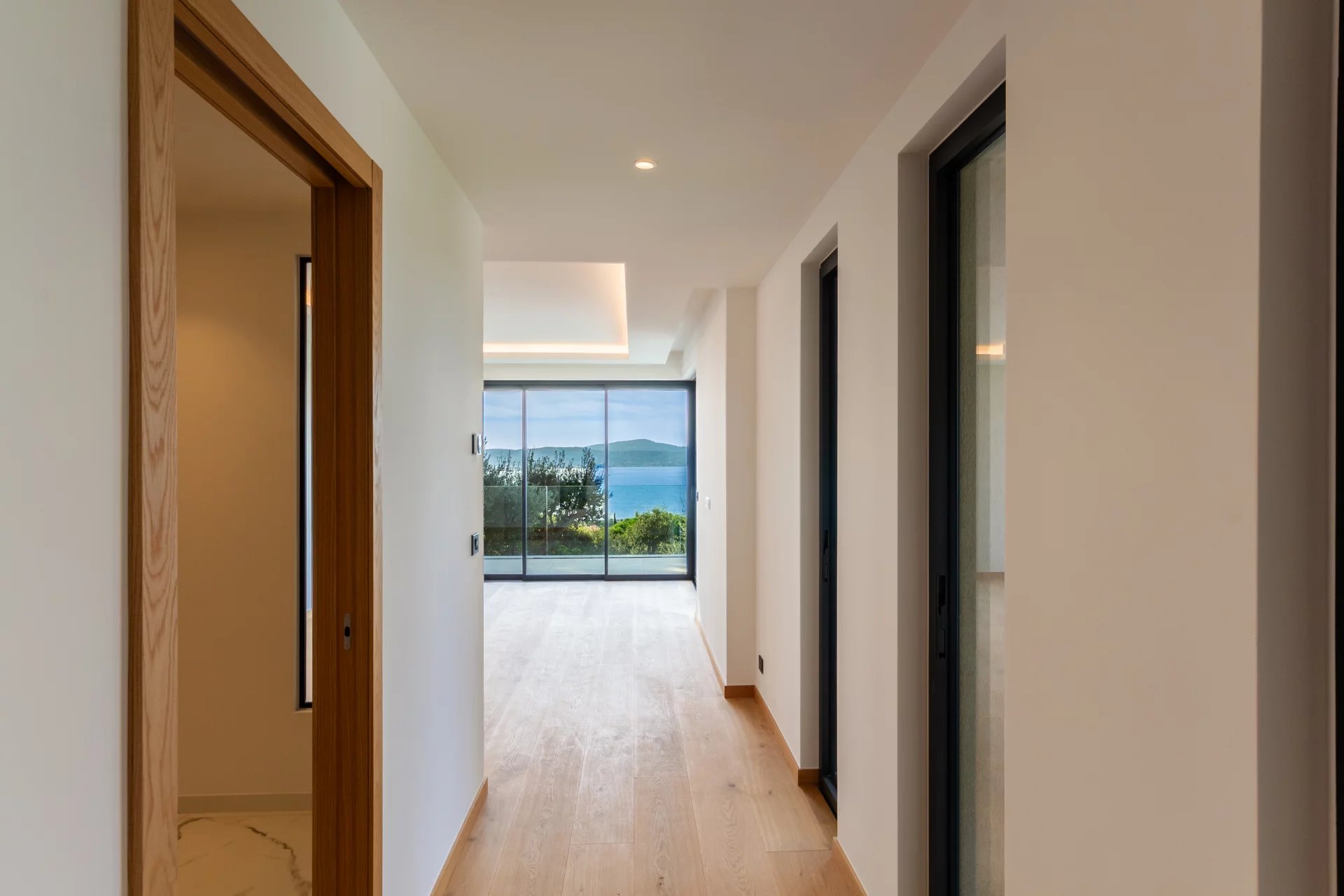 Sainte-Maxime, Provence-Alpes-Côte d’Azur, 83120, FR, 5 Bedrooms Bedrooms, ,5 BathroomsBathrooms,Residential,For Sale,1395369