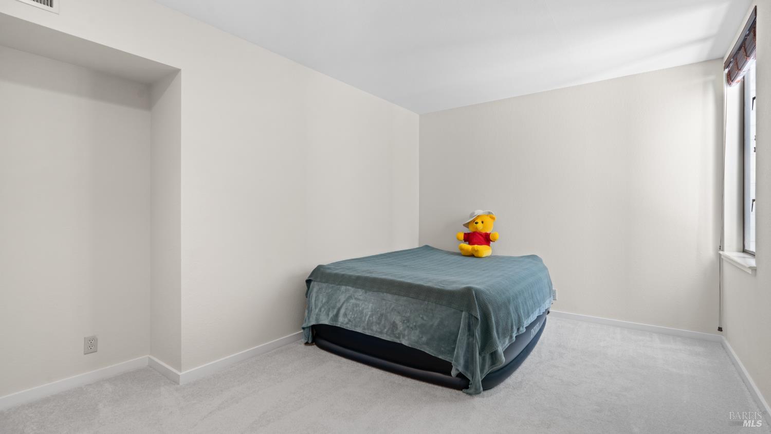 San Rafael, California, 94903, United States, 3 Bedrooms Bedrooms, ,3 BathroomsBathrooms,Residential,For Sale,1908286
