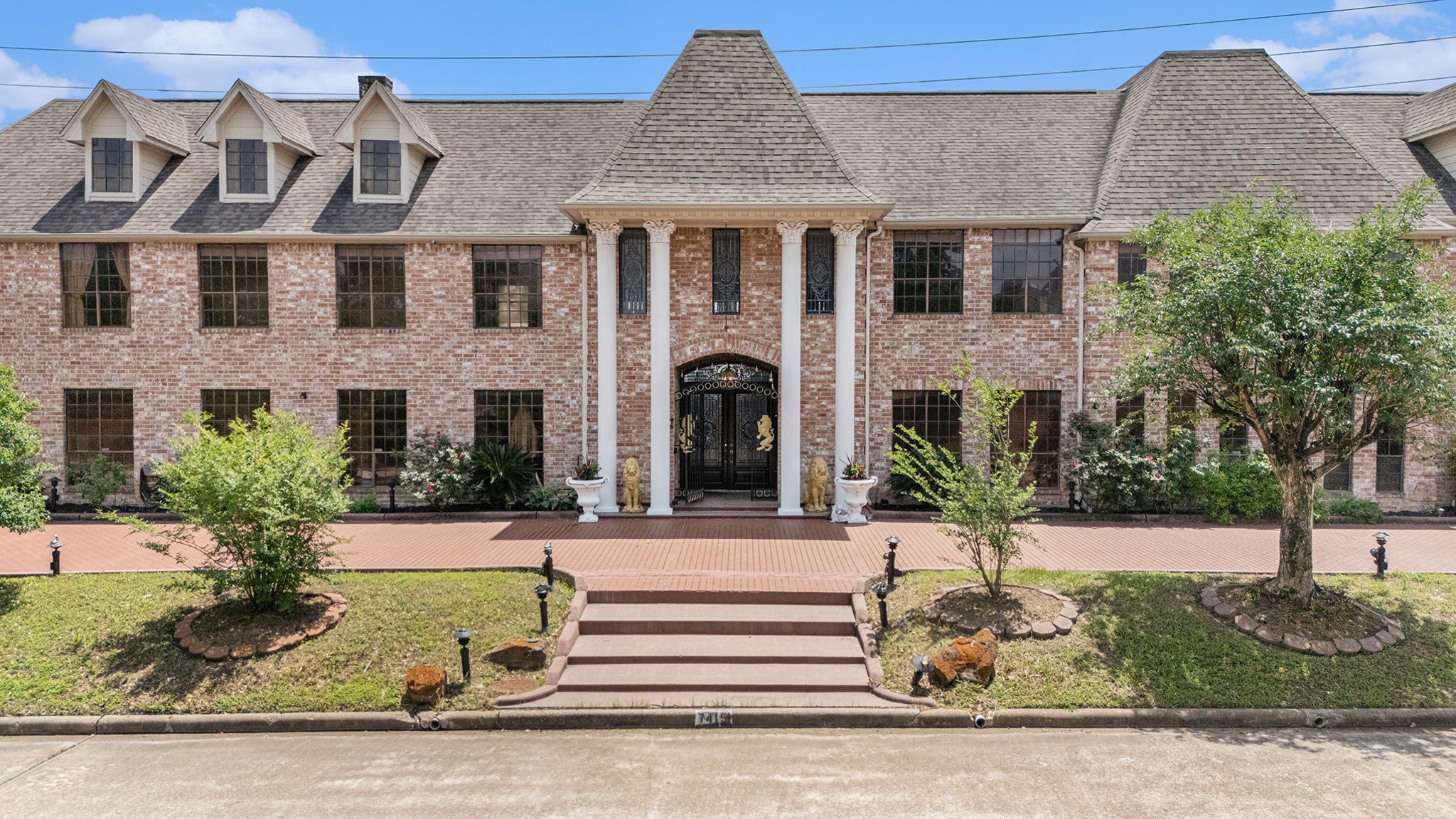 Spring, Texas, 77379, United States, 5 Bedrooms Bedrooms, ,8 BathroomsBathrooms,Residential,For Sale,1906777