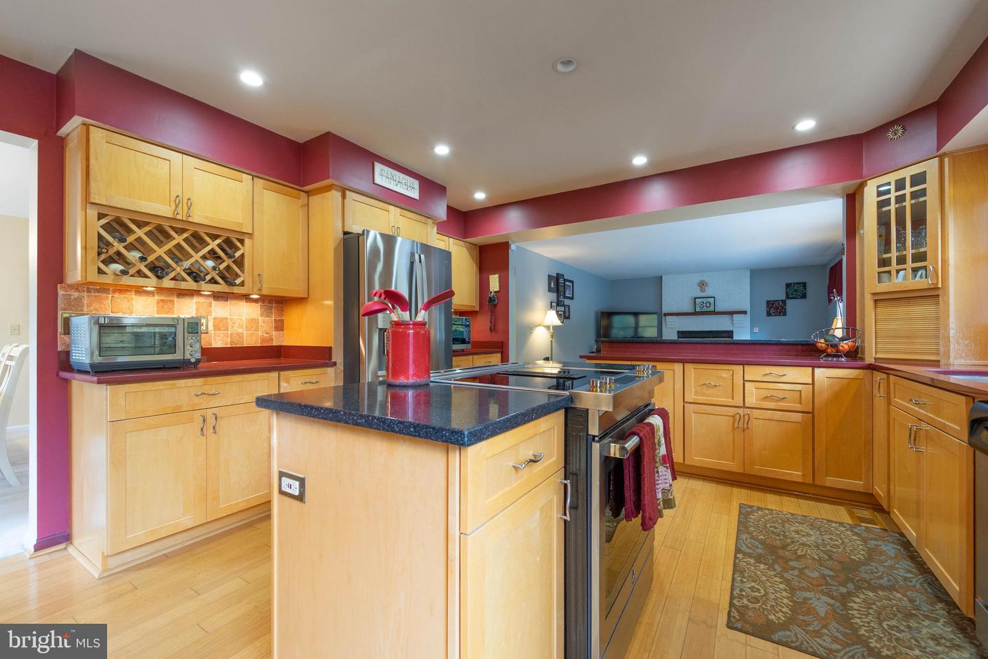 Annapolis, Maryland, 21403, United States, 4 Bedrooms Bedrooms, ,3 BathroomsBathrooms,Residential,For Sale,1988002