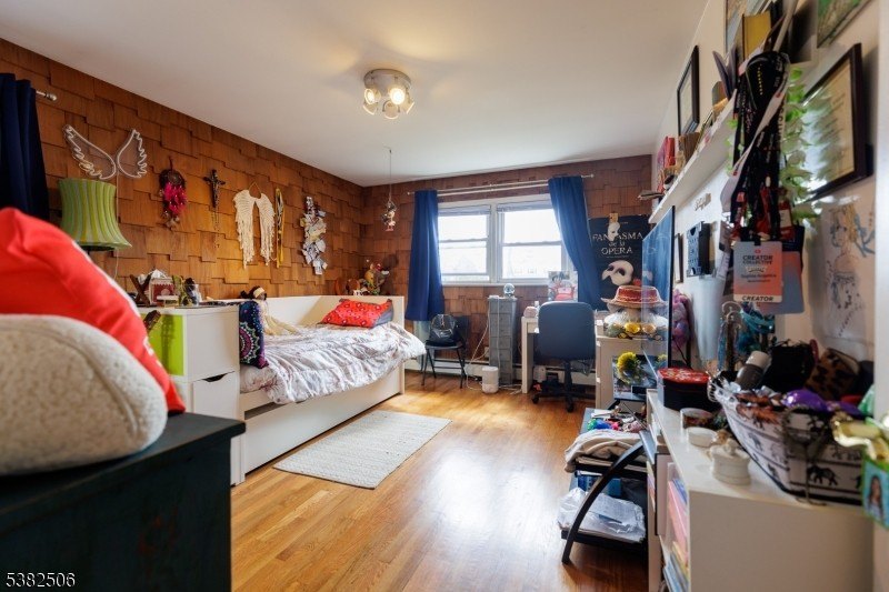 Linden City, New Jersey, 07036-3639, United States, 3 Bedrooms Bedrooms, ,3 BathroomsBathrooms,Residential,For Sale,1973750