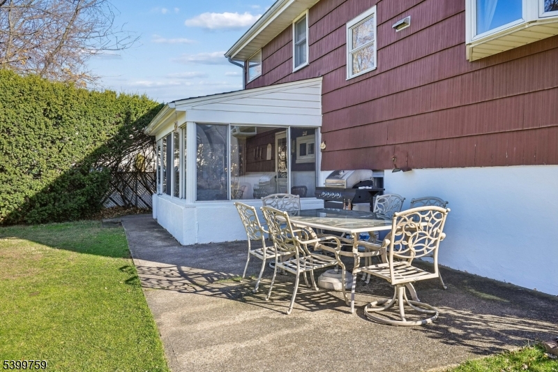 Clifton City, New Jersey, 07012, United States, 3 Bedrooms Bedrooms, ,1 BathroomBathrooms,Residential,For Sale,2003505