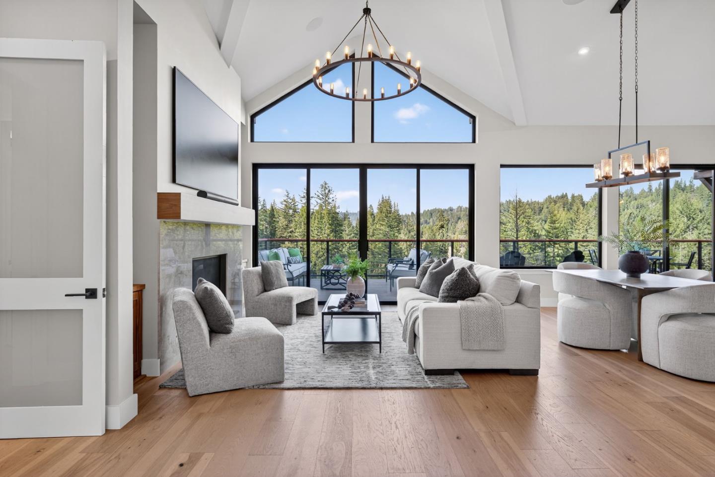 Boulder Creek, California, 95006, United States, 5 Bedrooms Bedrooms, ,4 BathroomsBathrooms,Residential,For Sale,1991450