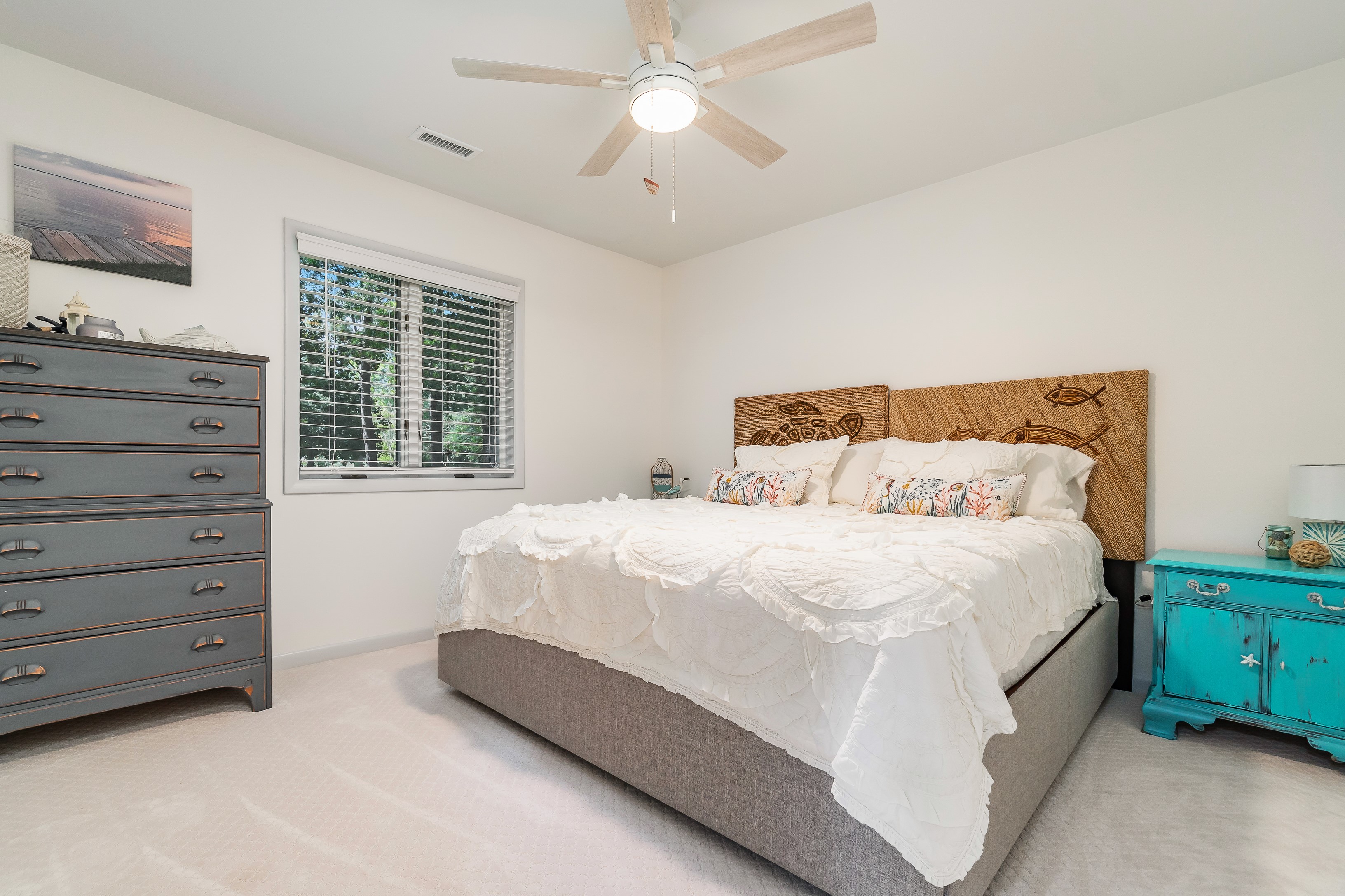 Oriental, North Carolina, 28571, United States, 3 Bedrooms Bedrooms, ,3 BathroomsBathrooms,Residential,For Sale,1930624