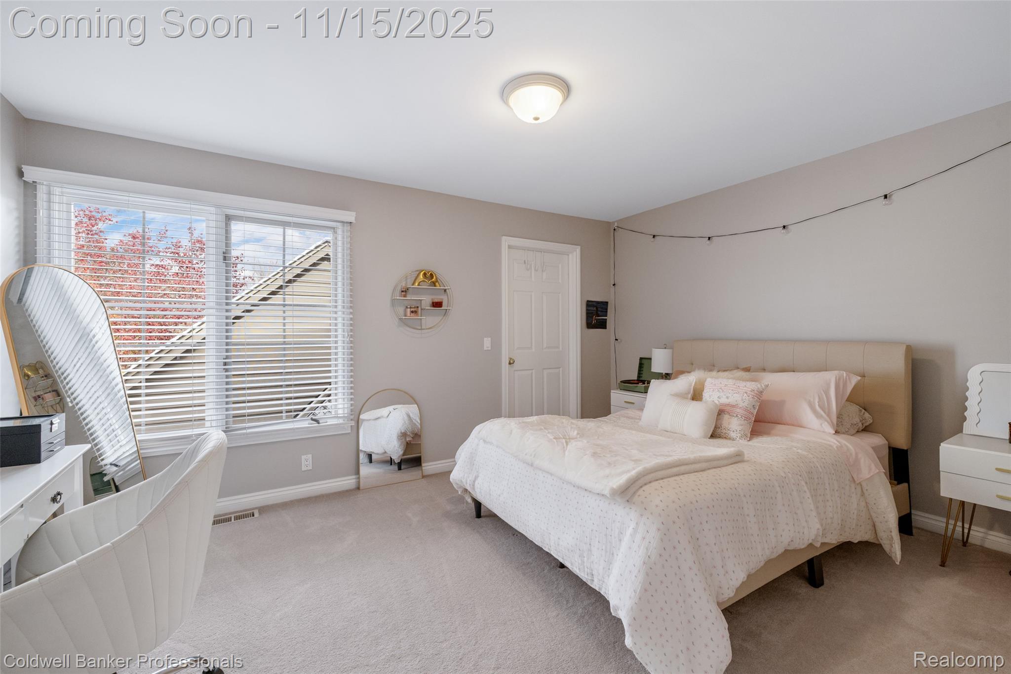 Clarkston, Michigan, 48348, United States, 4 Bedrooms Bedrooms, ,4 BathroomsBathrooms,Residential,For Sale,1992858