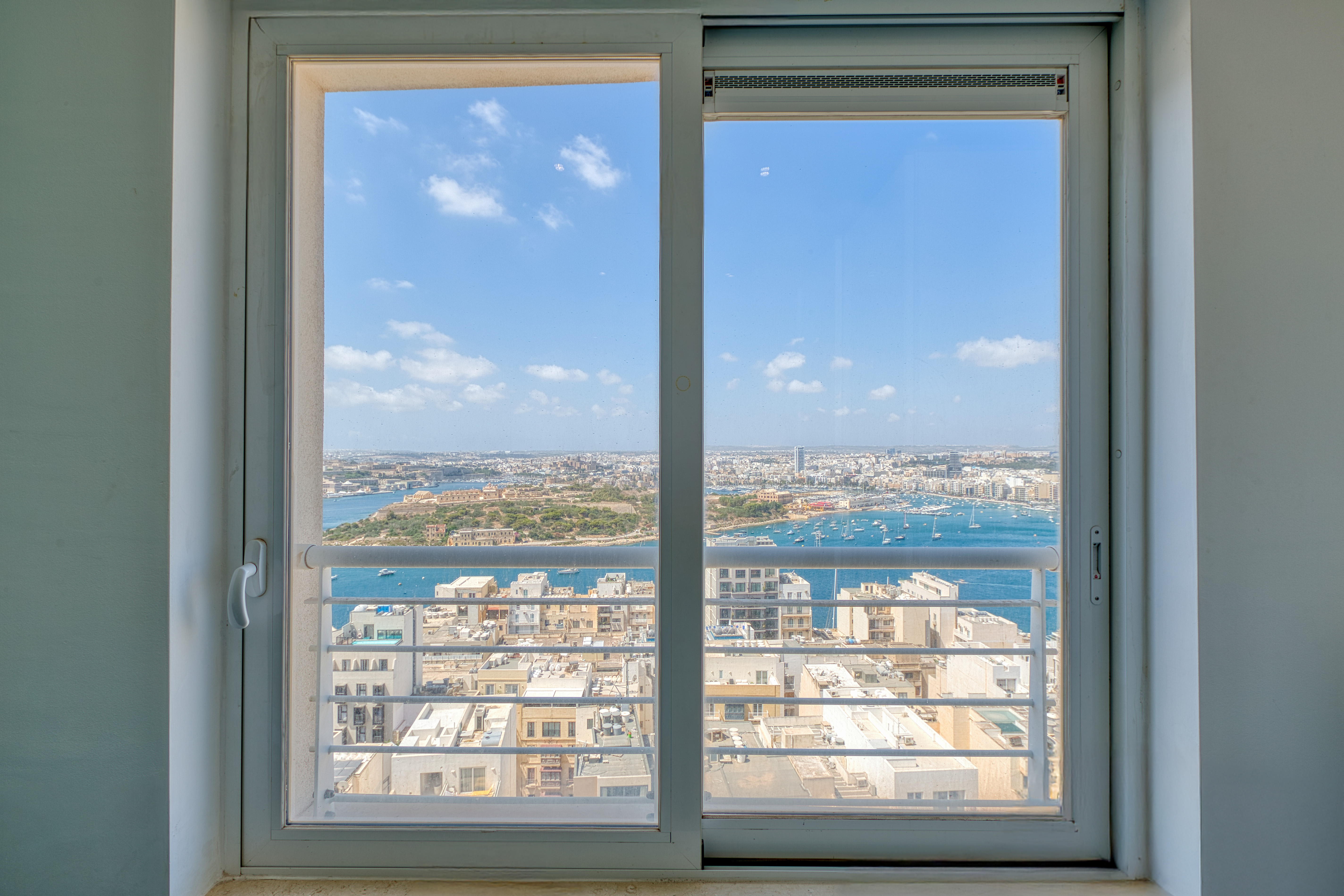  Seafront Duplex Penthouse with Pool - 物件實景