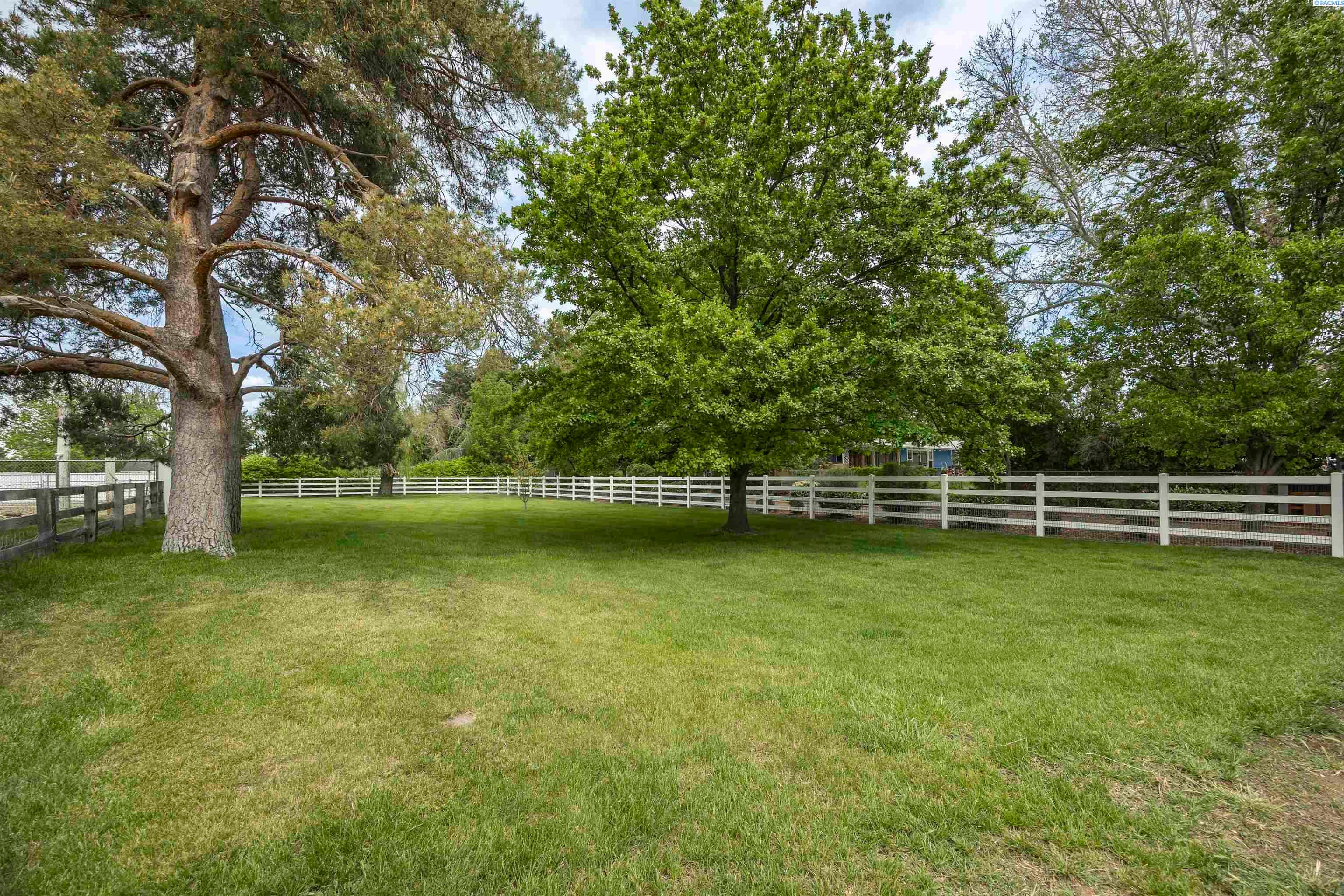 Pasco, Washington, 99301, United States, 3 Bedrooms Bedrooms, ,3 BathroomsBathrooms,Residential,For Sale,1979985