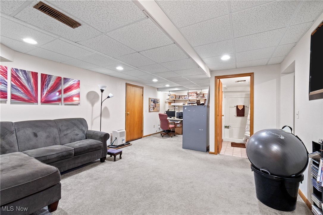 Uniontown, Ohio, 44685, United States, 5 Bedrooms Bedrooms, ,4 BathroomsBathrooms,Residential,For Sale,1947066