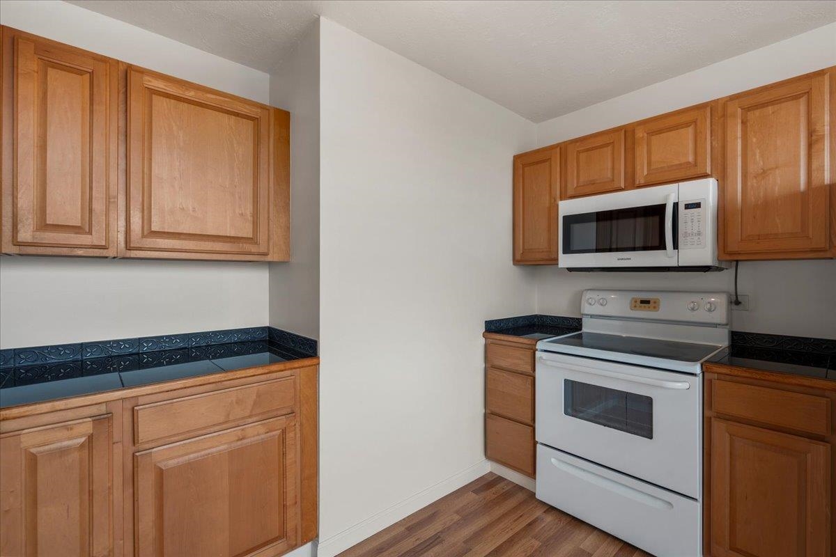 Wailuku, Hawaii, 96793, United States, 2 Bedrooms Bedrooms, ,2 BathroomsBathrooms,Residential,For Sale,1849060