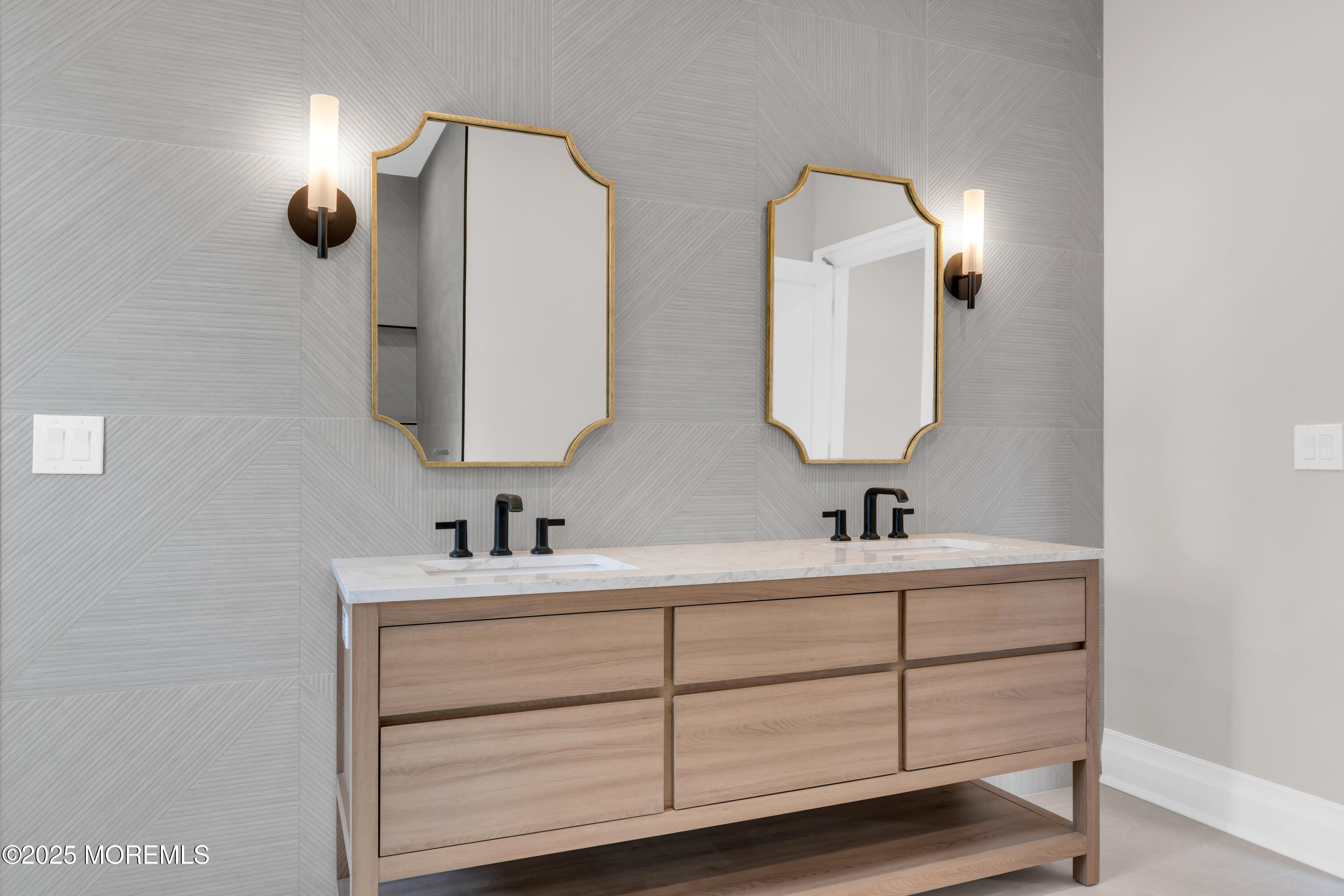 Little Silver, New Jersey, 07739, United States, 5 Bedrooms Bedrooms, ,5 BathroomsBathrooms,Residential,For Sale,2005340