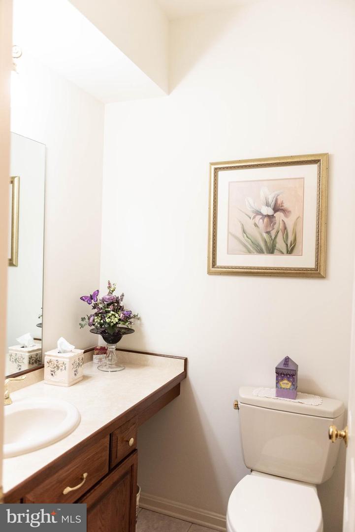 Hershey, Pennsylvania, 17033, United States, 2 Bedrooms Bedrooms, ,3 BathroomsBathrooms,Residential,For Sale,1933018