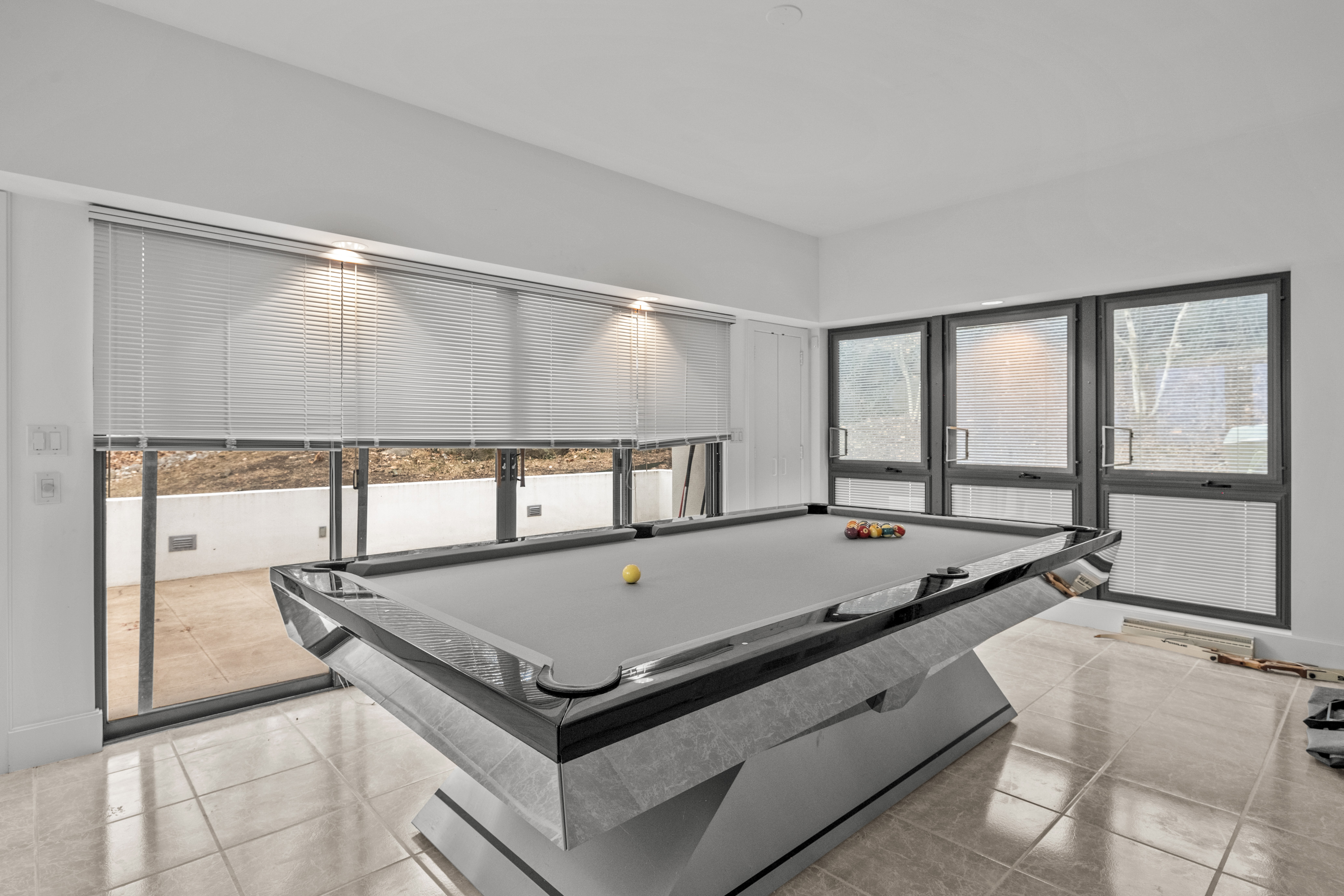  910 Pennwood Circle - 物件實景