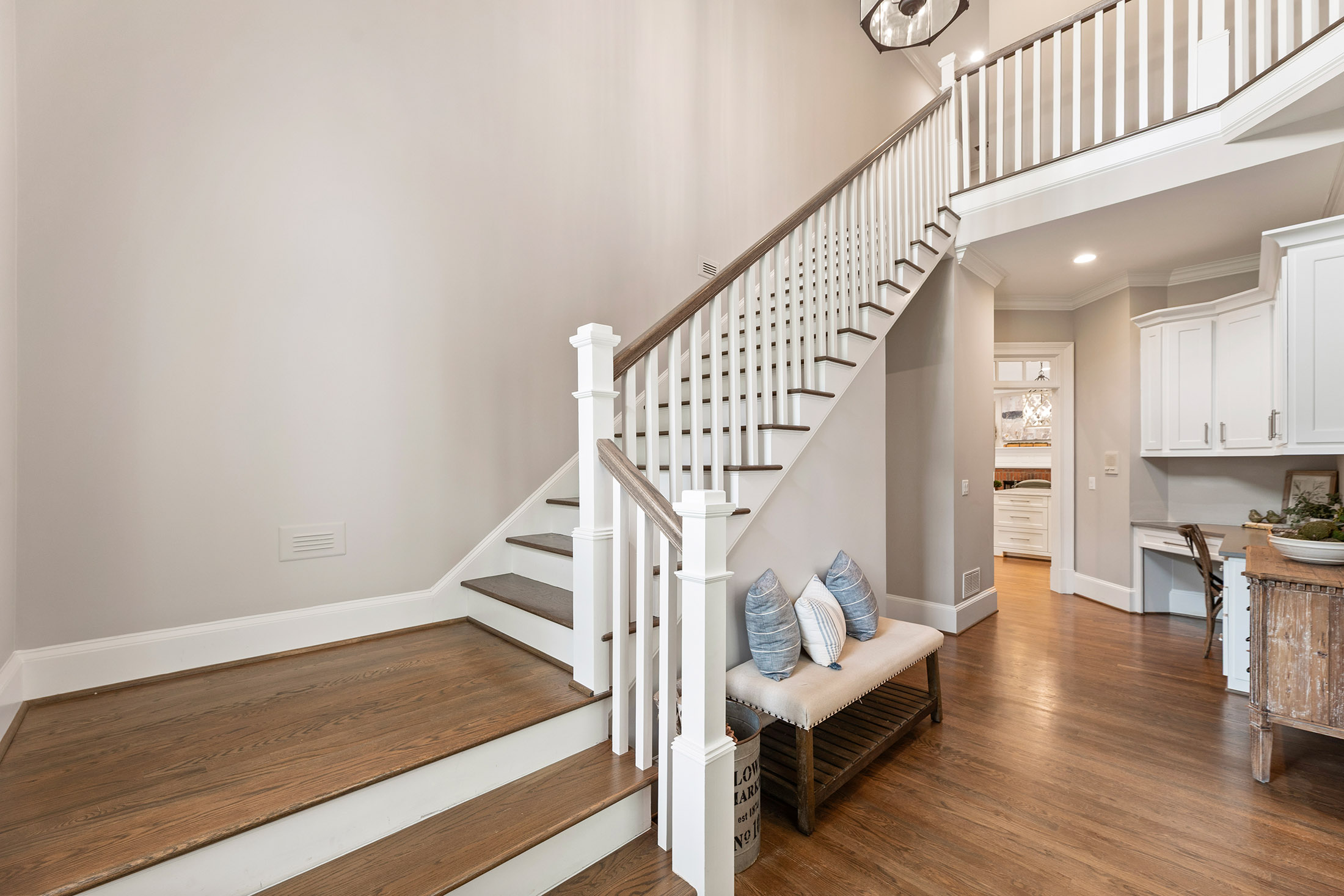  Exceptional Southern Living Street of Dreams Home in Coveted Bethany Green - 物件實景