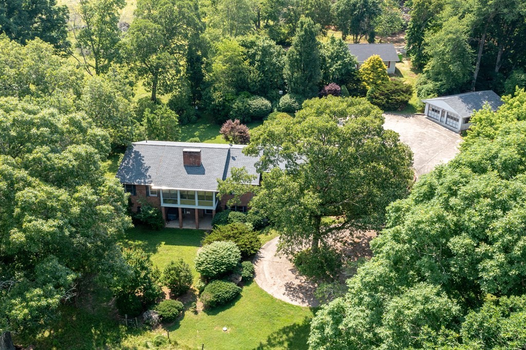 Blairsville, Georgia, 30512, United States, 4 Bedrooms Bedrooms, ,3 BathroomsBathrooms,Residential,For Sale,1930011