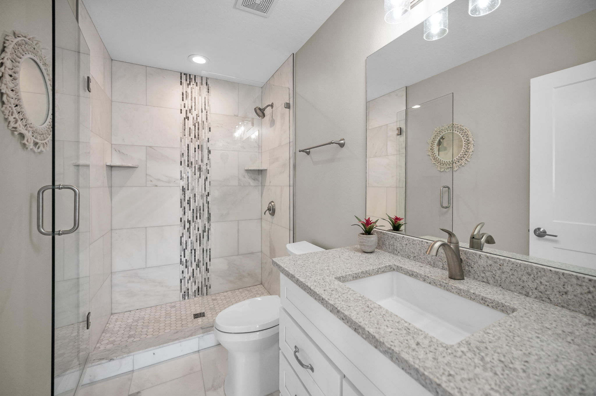 St Pete Beach, Florida, 33706, United States, 5 Bedrooms Bedrooms, ,4 BathroomsBathrooms,Residential,For Sale,1978824