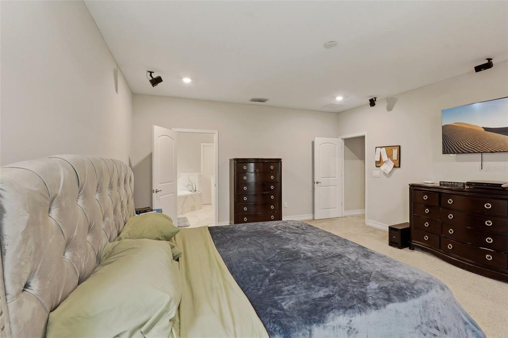 Bradenton, Florida, 34211, United States, 6 Bedrooms Bedrooms, ,4 BathroomsBathrooms,Residential,For Sale,1692676