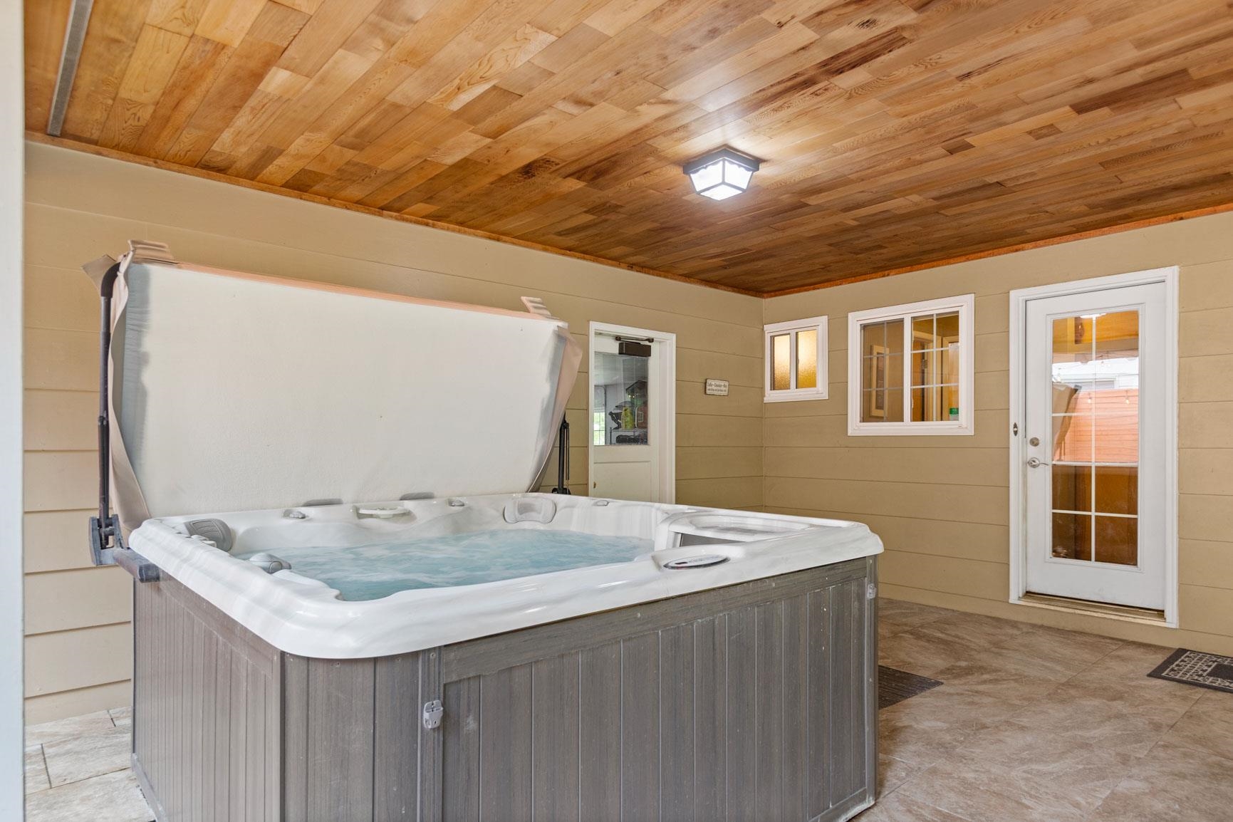 Spokane, Washington, 99218, United States, 4 Bedrooms Bedrooms, ,4 BathroomsBathrooms,Residential,For Sale,1828122