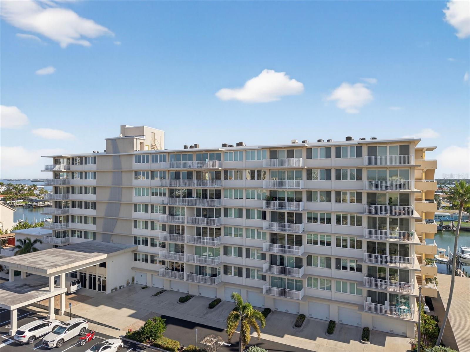 CLEARWATER BEACH, Florida, 33767, United States, 2 Bedrooms Bedrooms, ,2 BathroomsBathrooms,Residential,For Sale,1998949