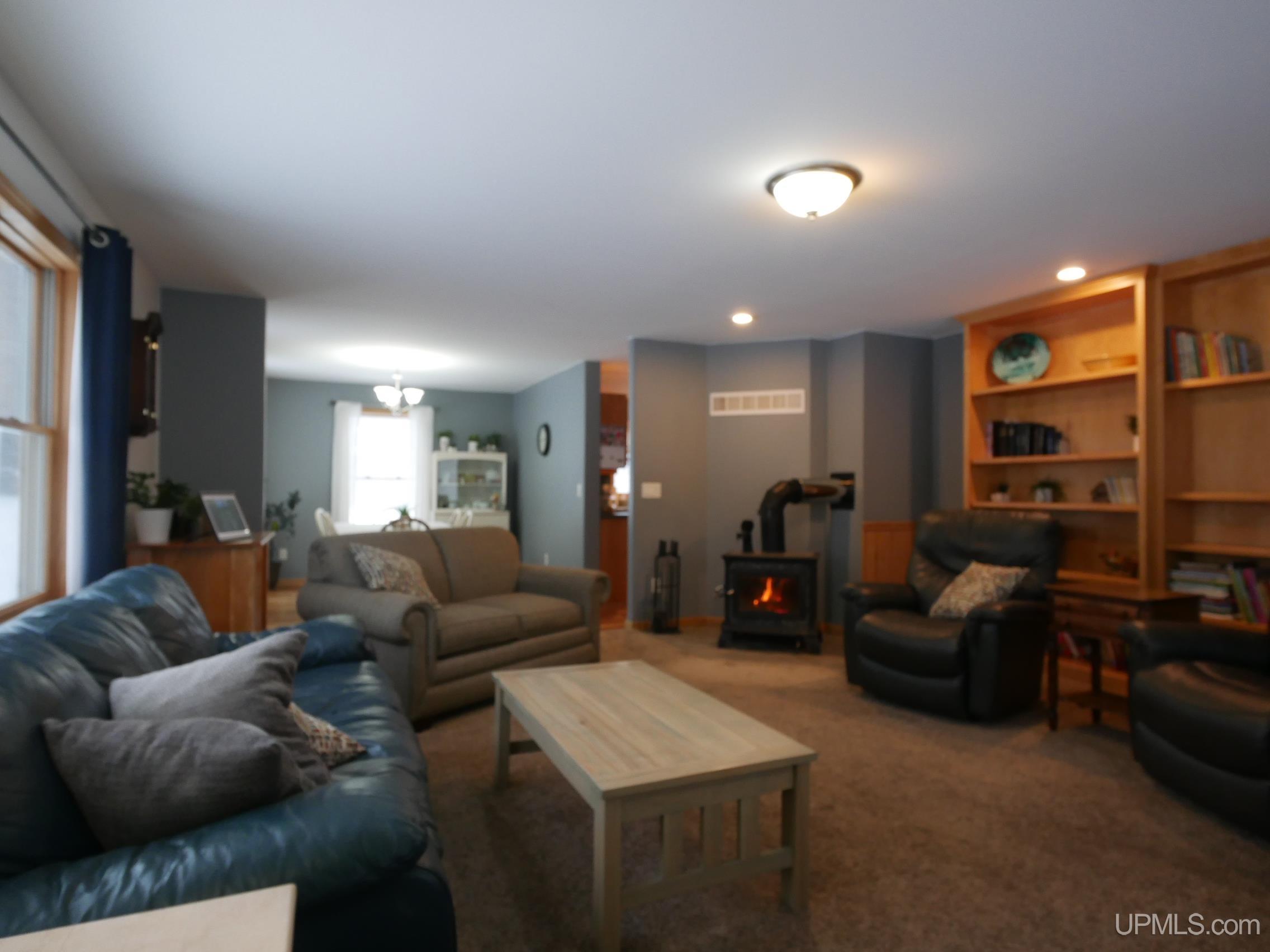 Houghton, Michigan, 49931, United States, 4 Bedrooms Bedrooms, ,3 BathroomsBathrooms,Residential,For Sale,1924380