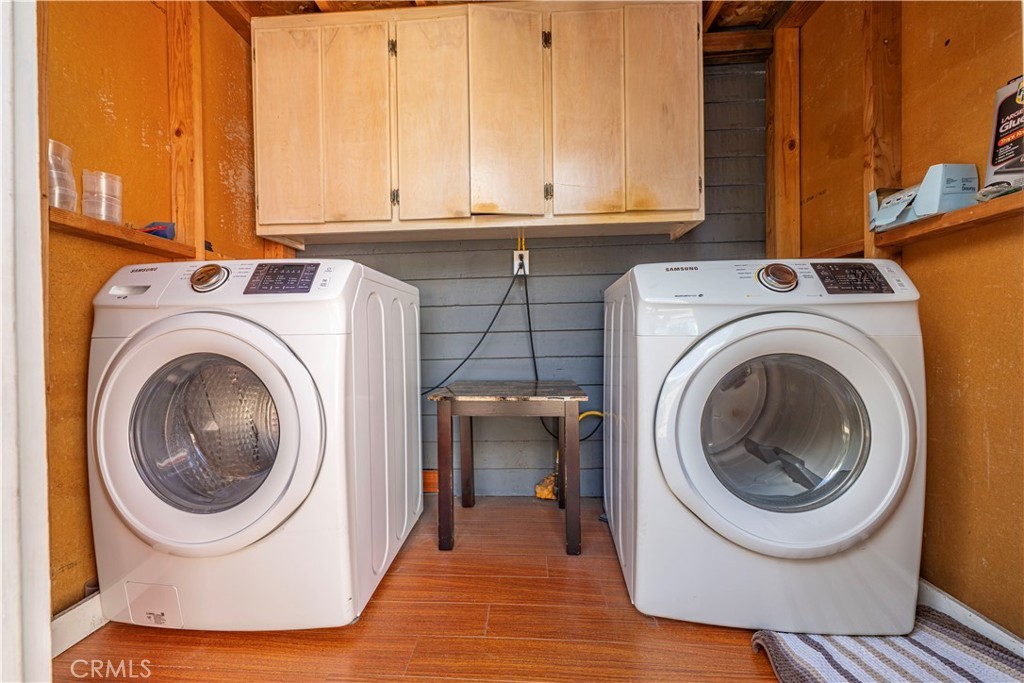 Los Angeles, California, 90011, United States, 4 Bedrooms Bedrooms, ,3 BathroomsBathrooms,Residential,For Sale,1984518