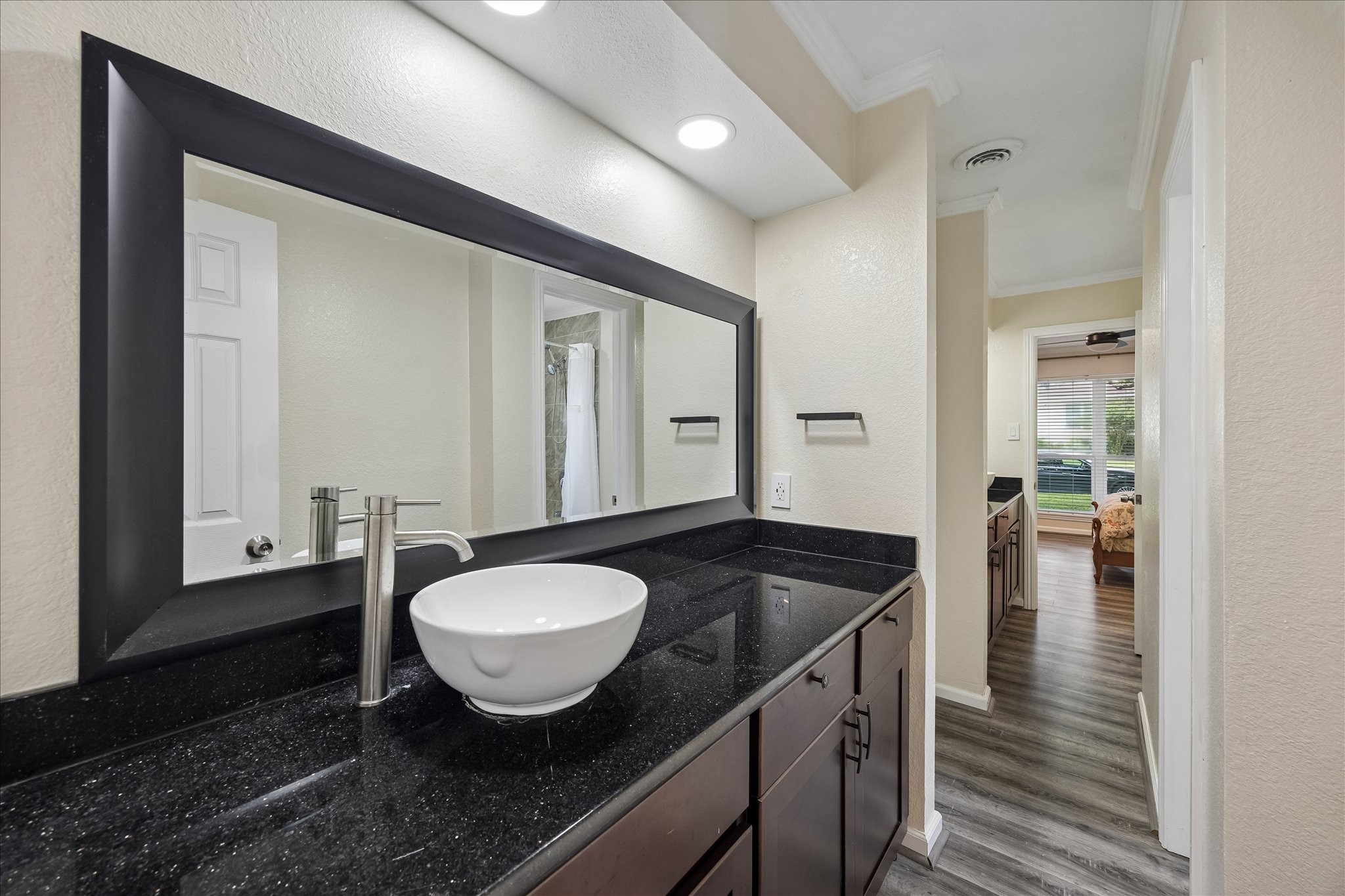  5243 Caversham Drive - 物件實景