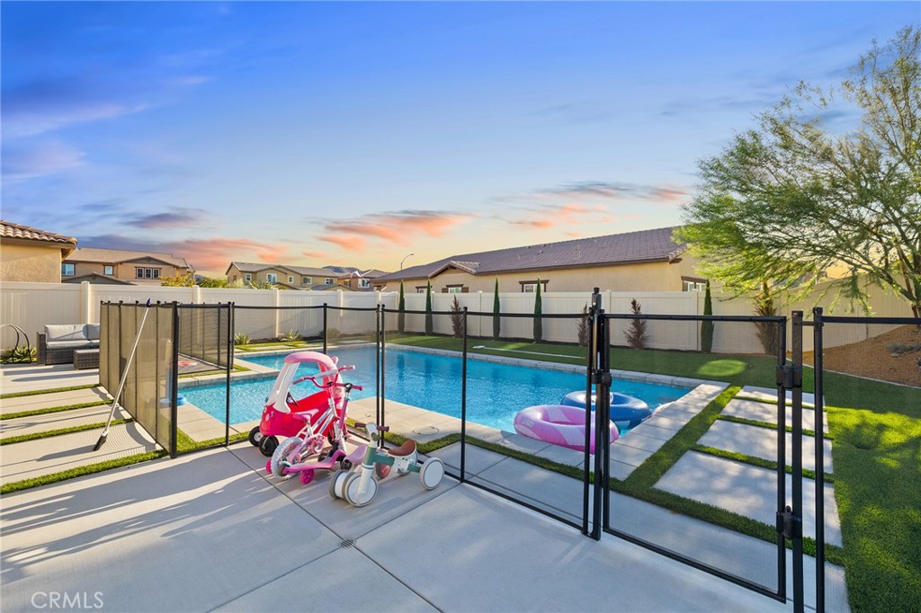 Menifee, California, 92584, United States, 4 Bedrooms Bedrooms, ,3 BathroomsBathrooms,Residential,For Sale,1942234