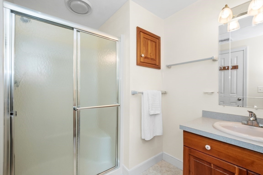 Rowley, Massachusetts, 01969, United States, 4 Bedrooms Bedrooms, ,3 BathroomsBathrooms,Residential,For Sale,1867579