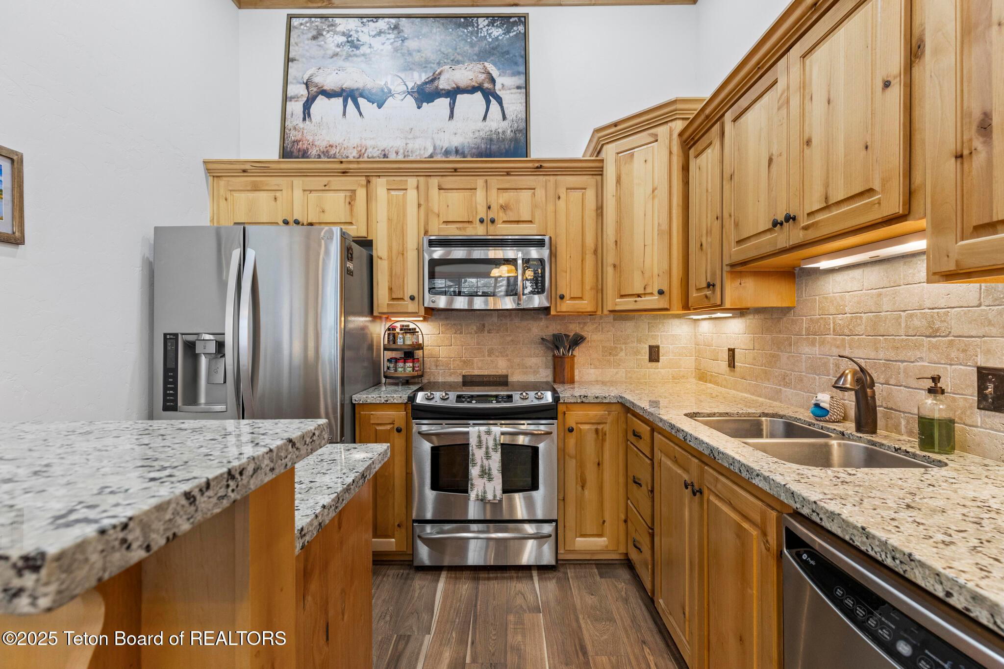 Victor, Idaho, 83455, United States, 3 Bedrooms Bedrooms, ,2 BathroomsBathrooms,Residential,For Sale,2003126