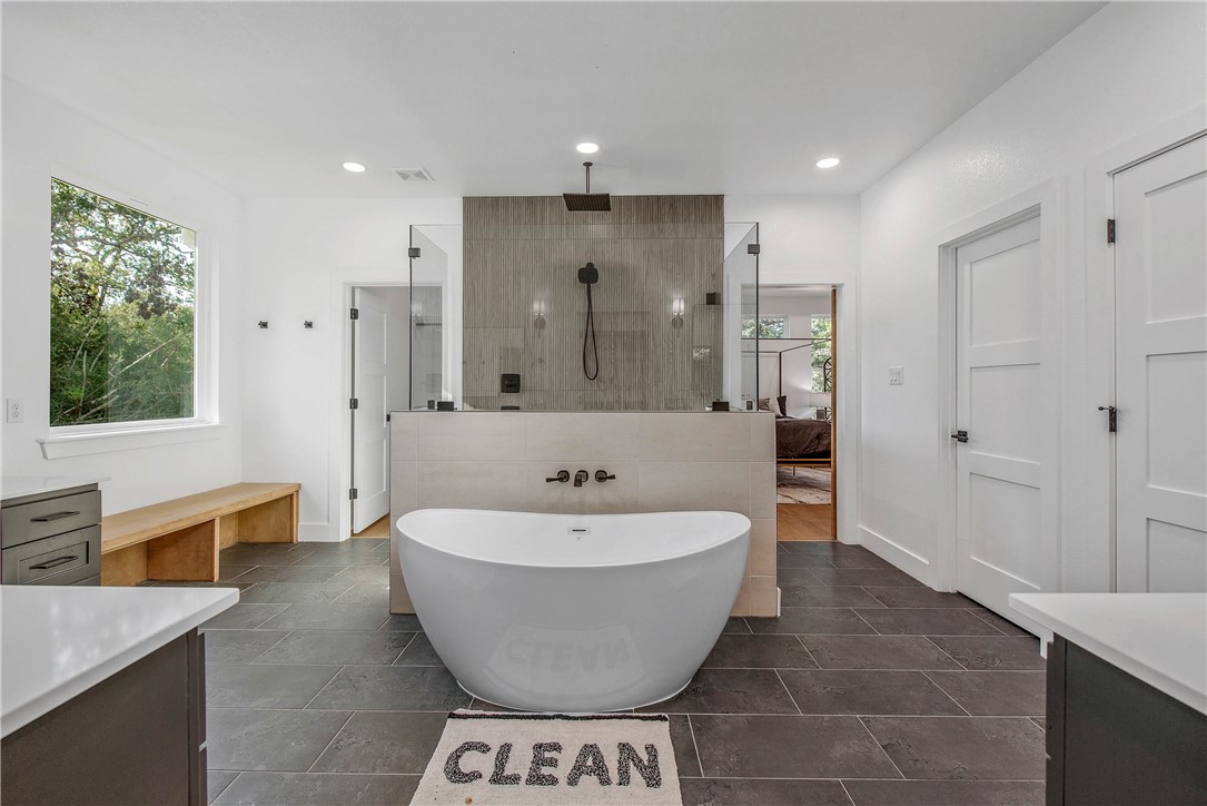 Franklin, Texas, 77856, United States, 4 Bedrooms Bedrooms, ,4 BathroomsBathrooms,Residential,For Sale,1973792