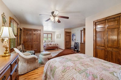 Murphy, North Carolina, 28906, United States, 3 Bedrooms Bedrooms, ,6 BathroomsBathrooms,Residential,For Sale,1933143