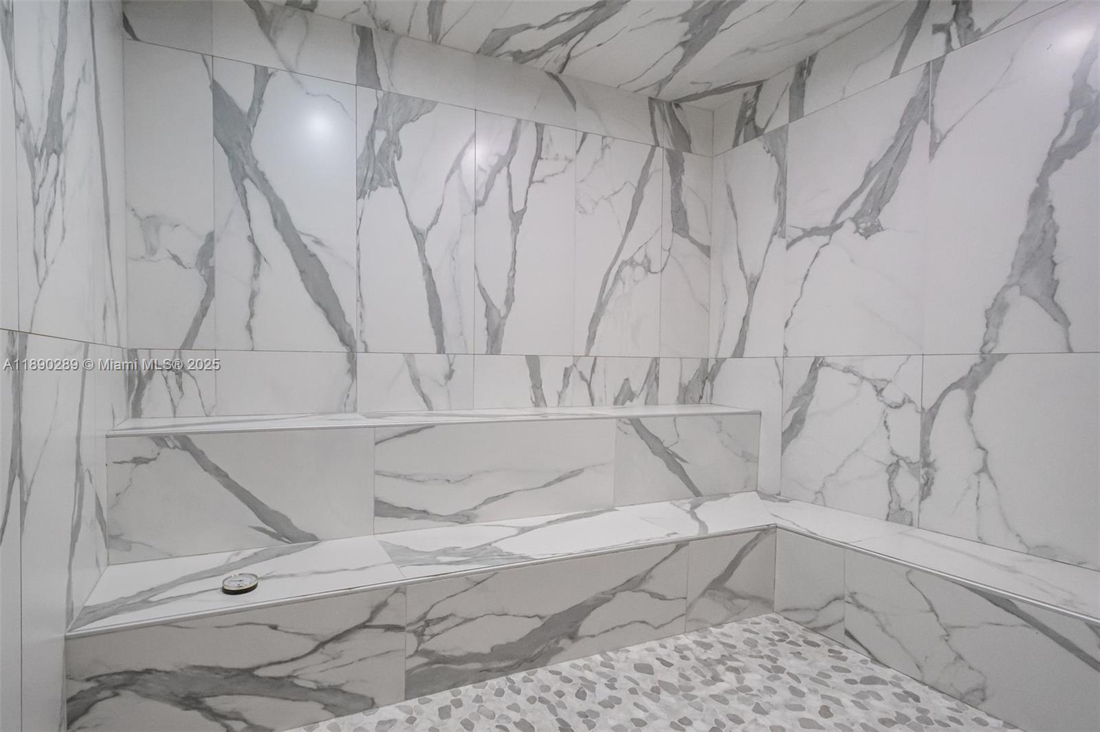 Aventura, Florida, 33180, United States, 3 Bedrooms Bedrooms, ,3 BathroomsBathrooms,Residential,For Sale,1961419