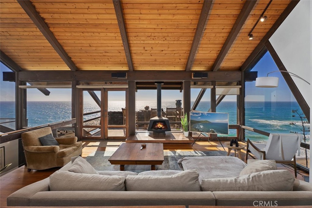 Laguna Beach, California, 92651, United States, 6 Bedrooms Bedrooms, ,7 BathroomsBathrooms,Residential,For Sale,1723948