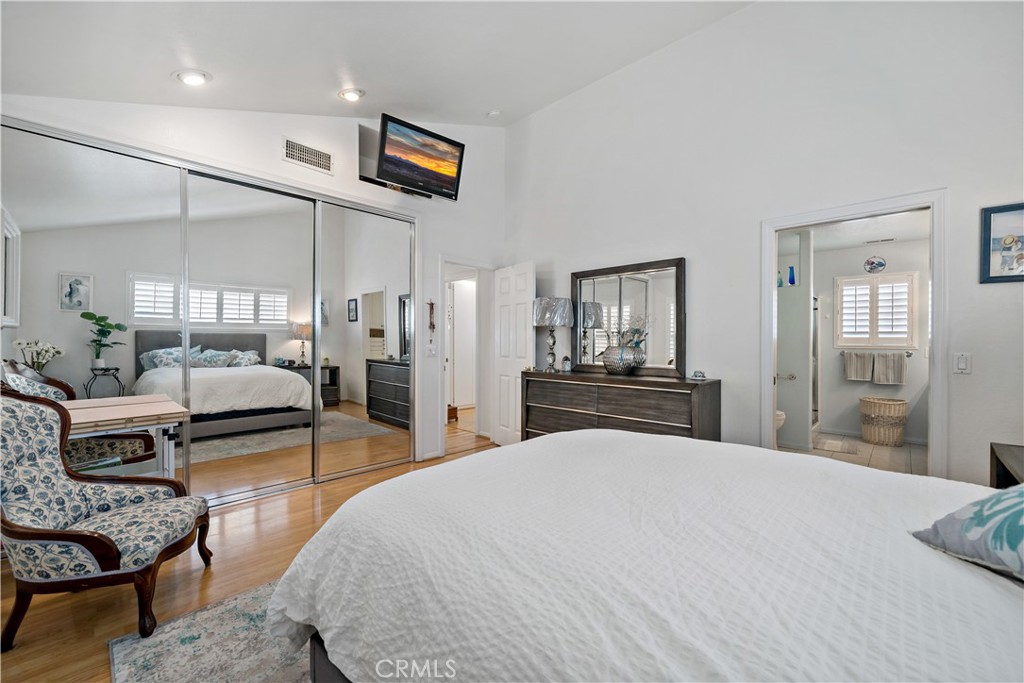 Carlsbad, California, 92011, United States, 2 Bedrooms Bedrooms, ,2 BathroomsBathrooms,Residential,For Sale,1977737