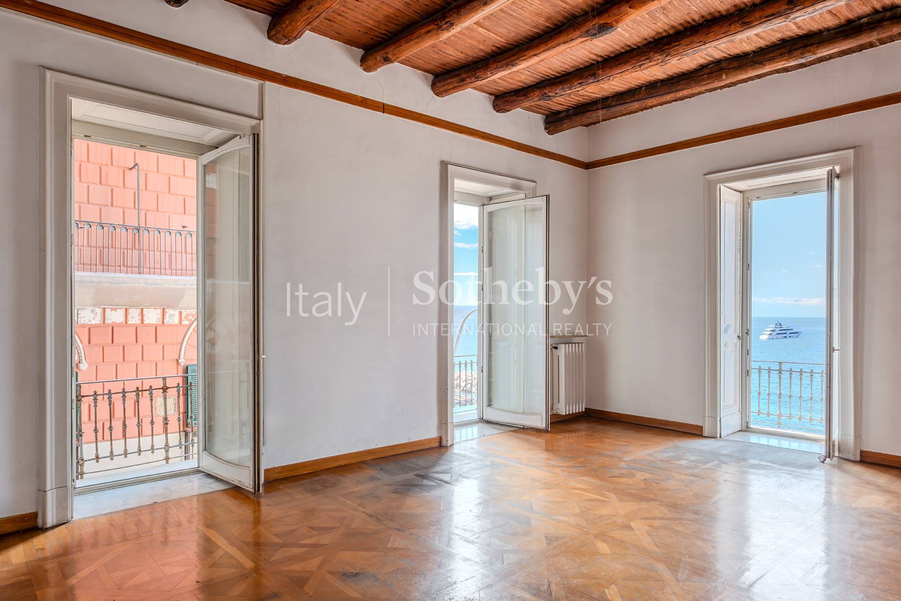  Spacious panoramic apartment in Via Partenope - 物件實景
