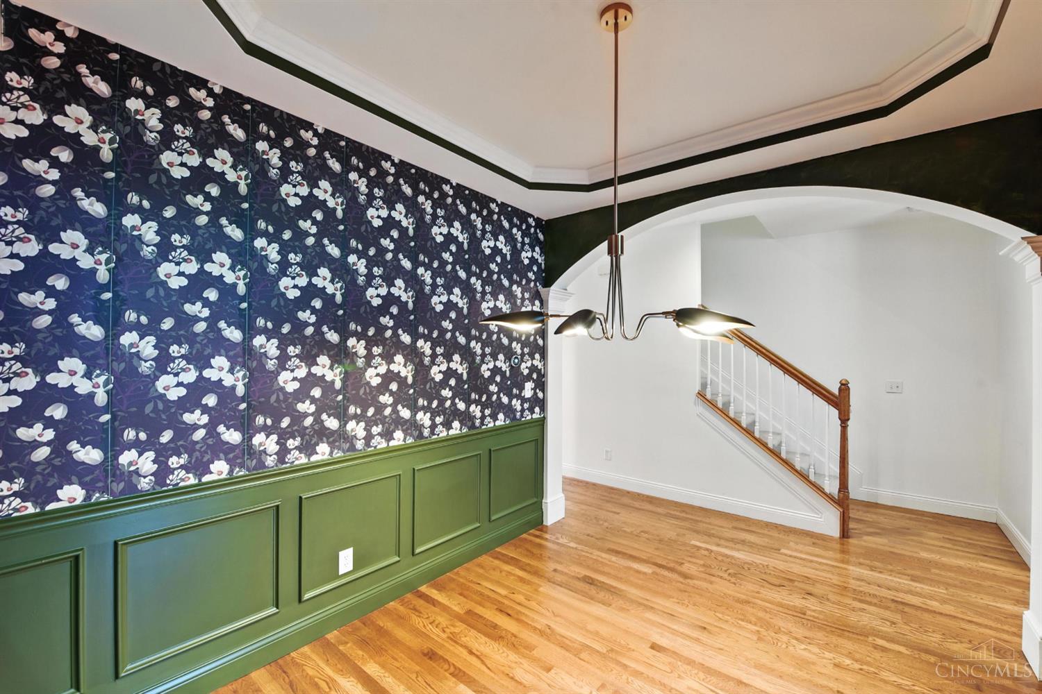 Cincinnati, Ohio, 45226, United States, 3 Bedrooms Bedrooms, ,4 BathroomsBathrooms,Residential,For Sale,1907461