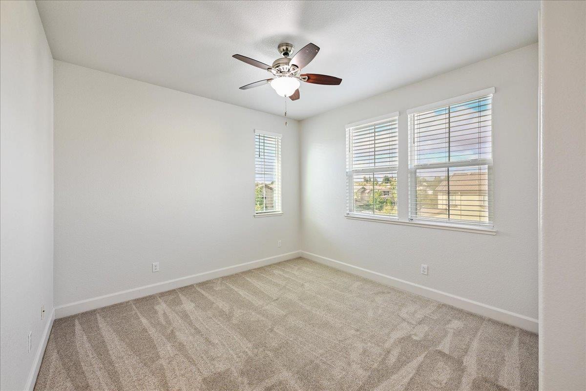 Folsom, California, 95630, United States, 4 Bedrooms Bedrooms, ,3 BathroomsBathrooms,Residential,For Sale,1948899