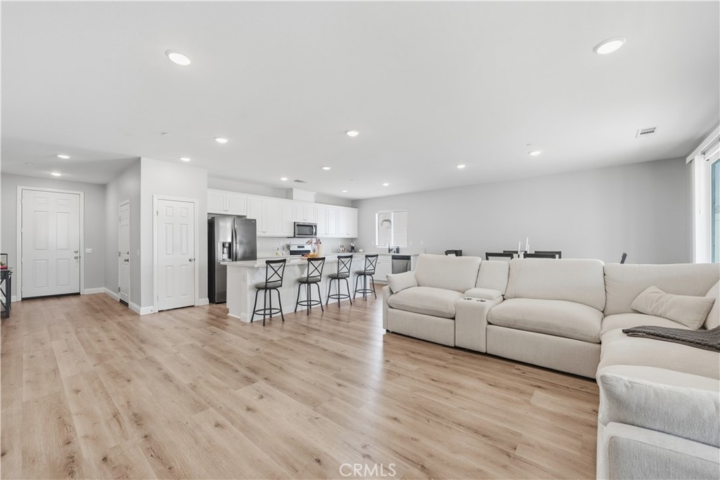 San Jacinto, California, 92582, United States, 3 Bedrooms Bedrooms, ,2 BathroomsBathrooms,Residential,For Sale,1963966