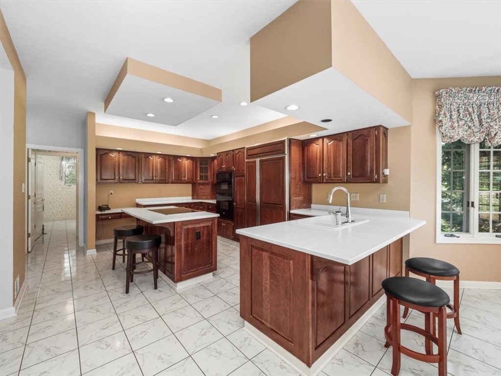 Marshall, Pennsylvania, 15090, United States, 4 Bedrooms Bedrooms, ,5 BathroomsBathrooms,Residential,For Sale,1989478