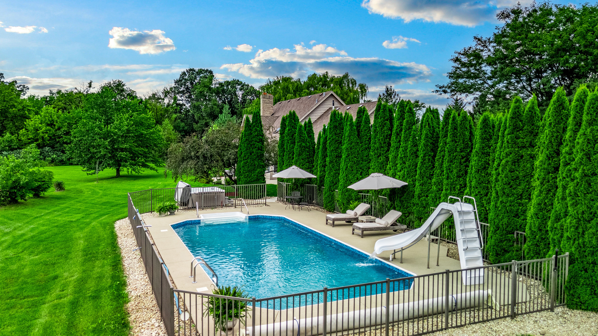 Sycamore, Illinois, 60178, United States, 5 Bedrooms Bedrooms, ,3 BathroomsBathrooms,Residential,For Sale,1904225