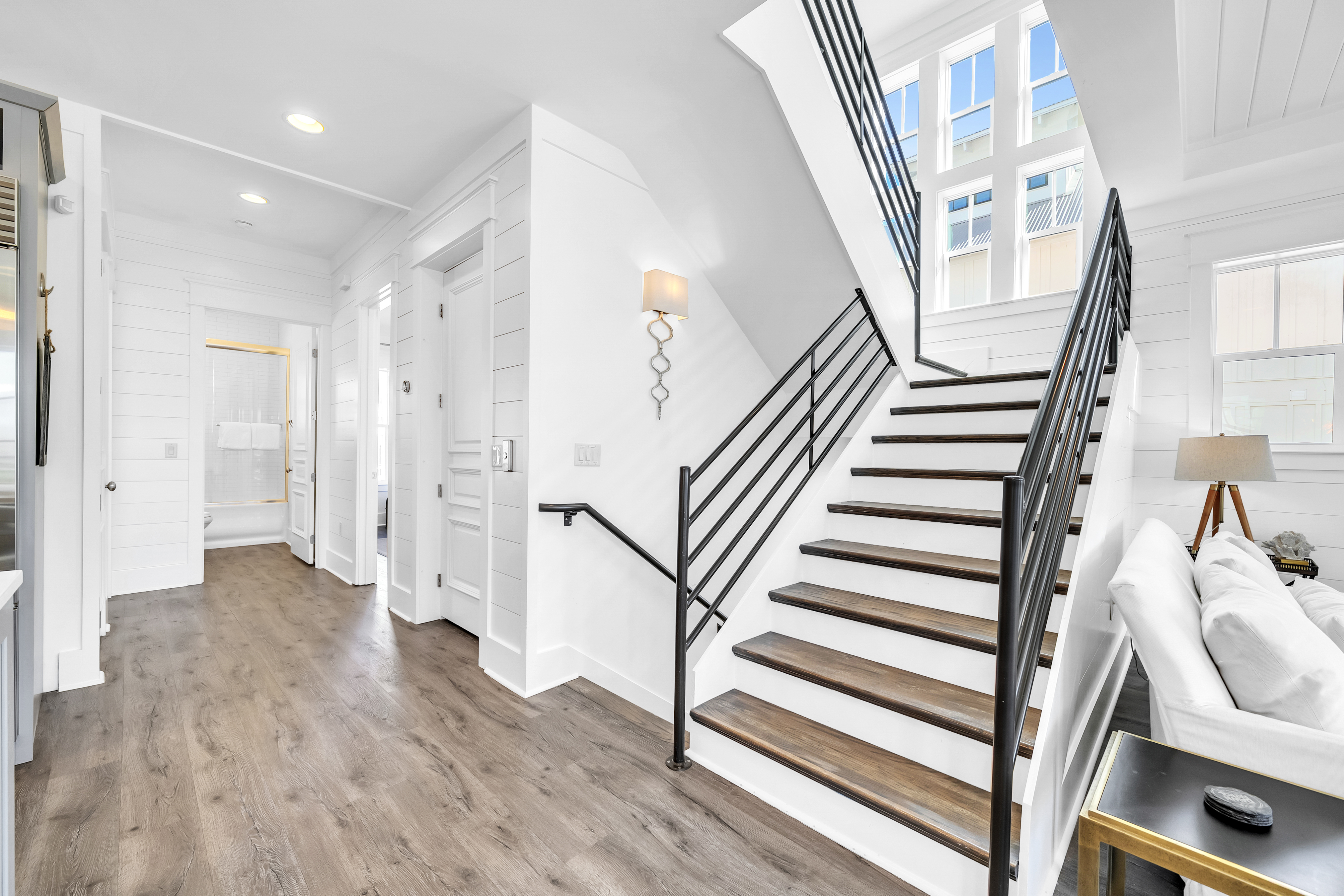  Iconic Grayton Beachfront Retreat with Elevator, Pool & Ample Parking - 物件實景