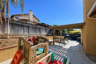 Jurupa Valley, California, 92509, United States, 4 Bedrooms Bedrooms, ,3 BathroomsBathrooms,Residential,For Sale,2009960