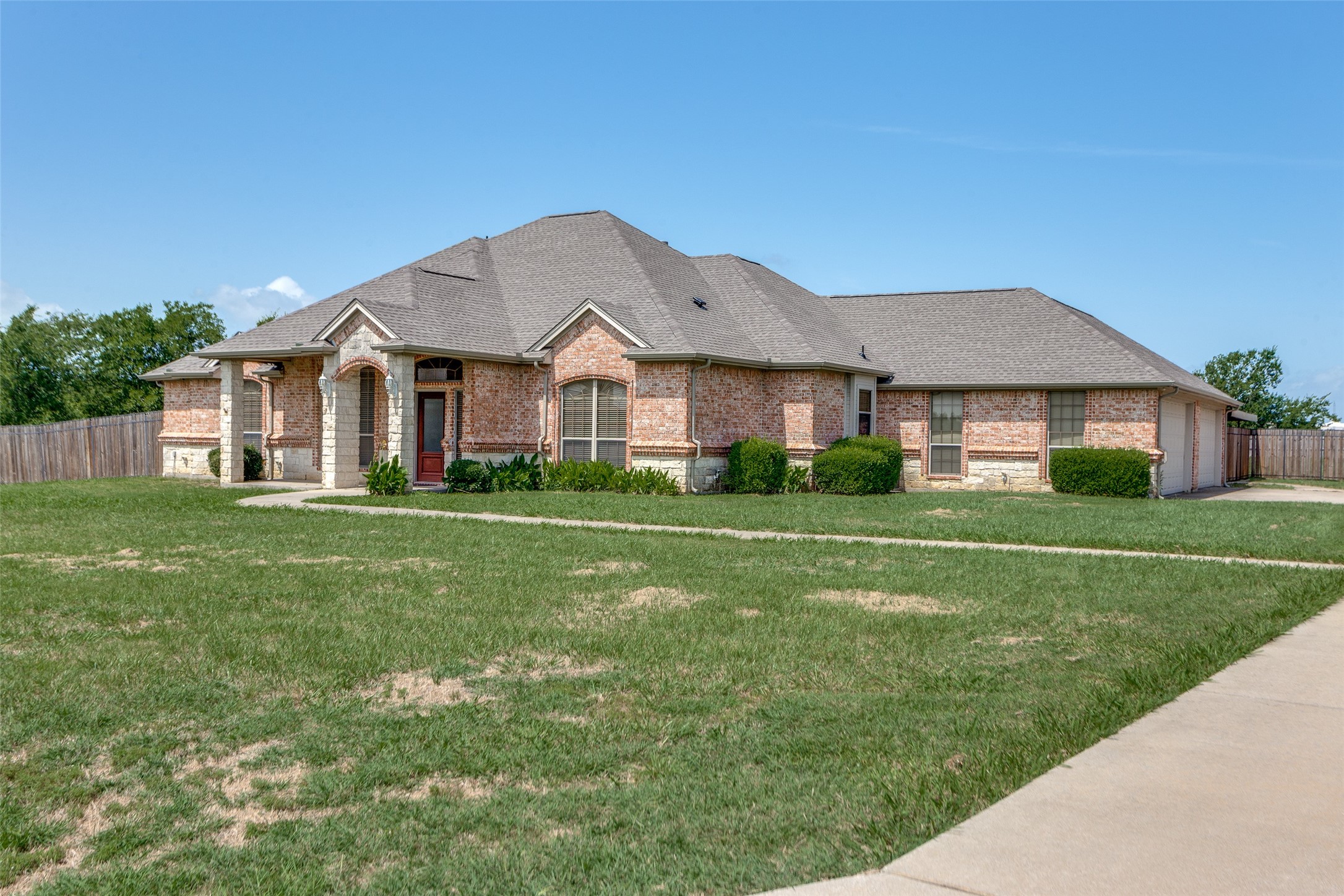 Haslet, Texas, 76052, United States, 4 Bedrooms Bedrooms, ,2 BathroomsBathrooms,Residential,For Sale,1866609
